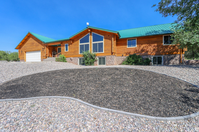 986 E 2290 N
                     MLS #2135412