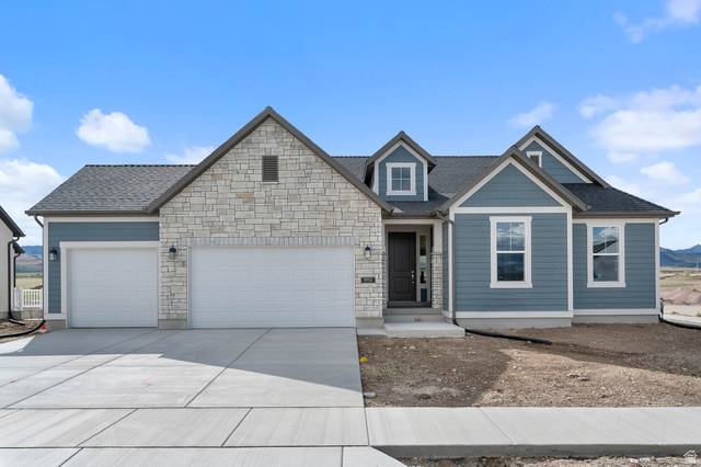 8902 S Smoky Hollow Rd
                     MLS #2135593