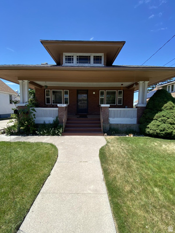 227 N 400 E, Logan UT 84321