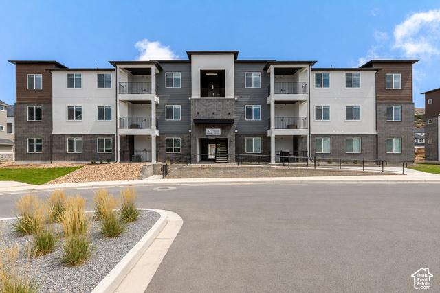 4695 S 690 W #u302
                     MLS #2135982