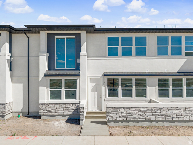 741 S Harrison Dr #35
                     MLS #2135995