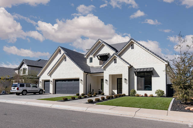 3458 S Walnut Dr
                     MLS #2136122