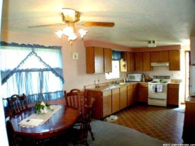 170 S 400 W, Hyrum, UT 84319 — photo 3
