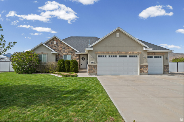 1587 E Smithfield Dr
                     MLS #2136144