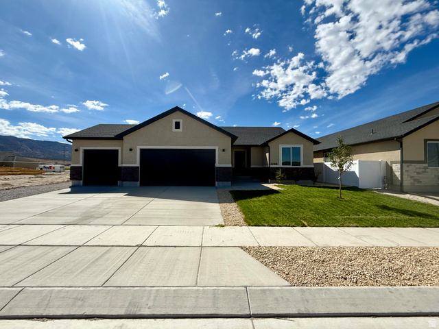 2288 E Sego Liliy Dr #507
                     MLS #2136298