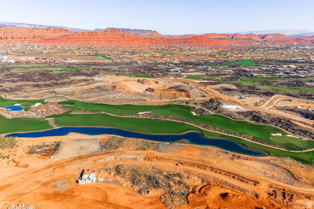 8  SILVER REEF, Santa Clara UT 84765