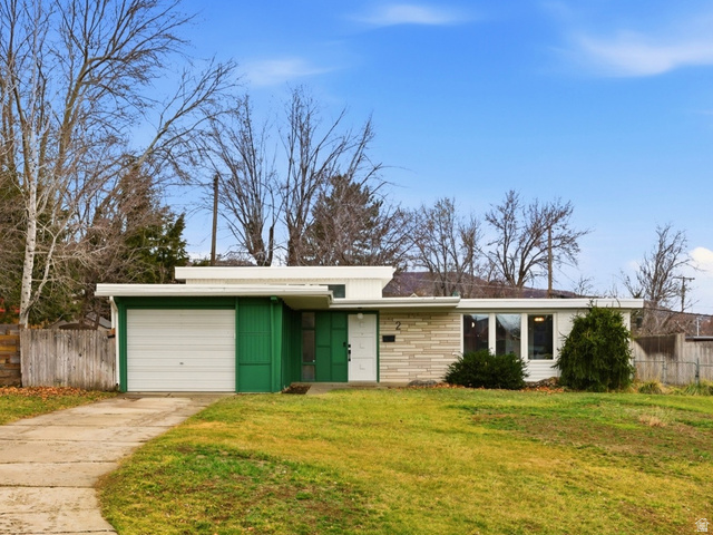 2 E WICKER LN ,Bountiful UT 84010