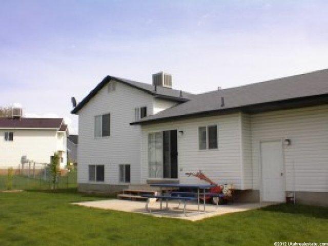 882 W 1145 N, Clinton, UT 84015 — photo 3