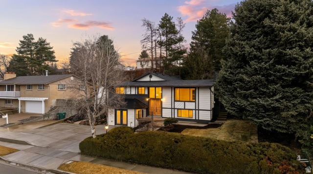 8857 S CAPELLA WAY, Sandy UT 84093