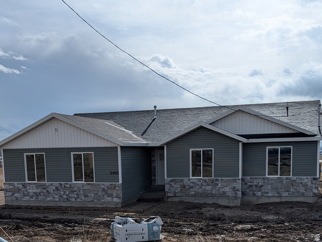 Main photo for 5455 W 20400 N