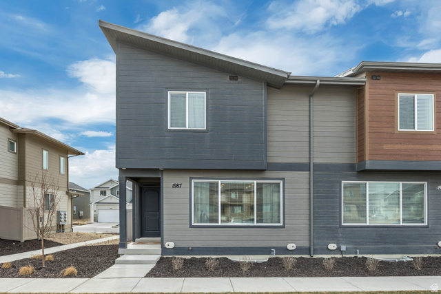 1987 E SAND HOLLOW DR, Eagle Mountain UT 84005