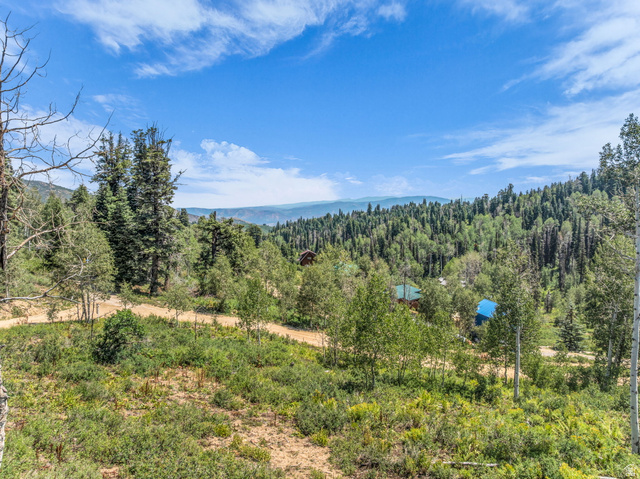 1365 W NAVAJO RD