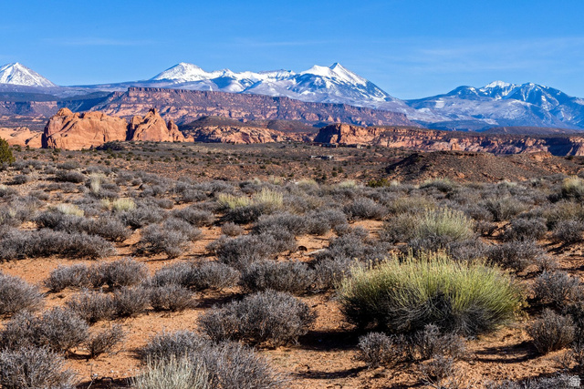 1144 N KAYENTA DR, Moab UT 84532