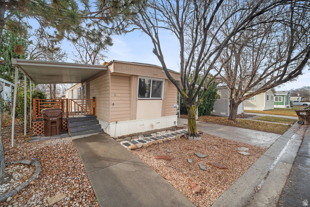 Main photo for 264 E Crescentwood Dr #256