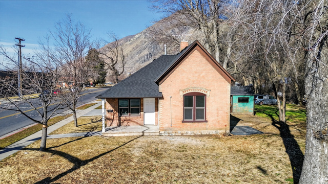 805 E 400 S, Springville UT 84663