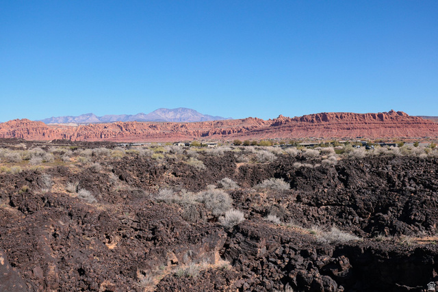 2447  SOUTH VILLAGE DR, Santa Clara UT 84765