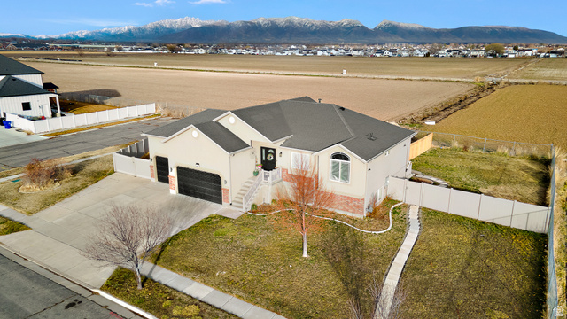 2423 S 3300 W, Syracuse UT 84075