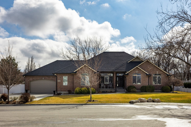 1383 W 9950 S
                     MLS #2137692