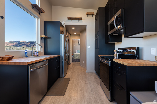 1555 S LOST DR, Kanab UT 84741