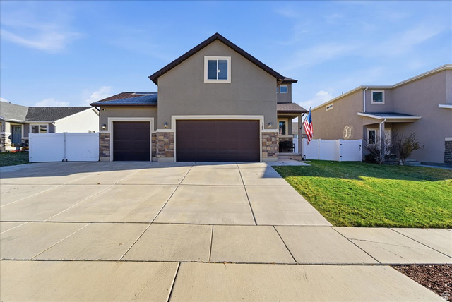 4182 N SLEEPING HOLLOW DR, Eagle Mountain UT 84005