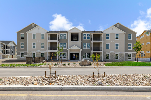 6667 W Twin Rocks Ln #f304
                     MLS #2138212