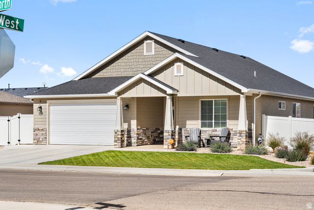 Main photo for 1946 W 4675 N