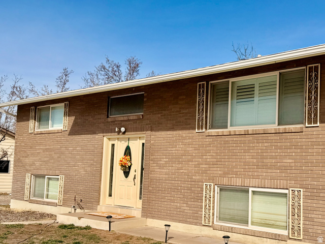 2298 W 800 N
                     MLS #2138642