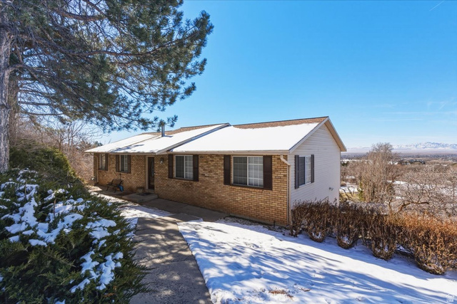 Main photo for 384 S Eastoaks  #5