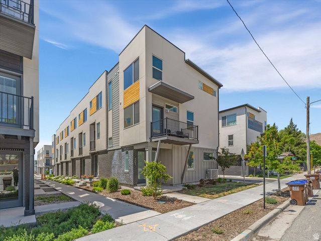 301 W Azure Sky Ln
                     MLS #2138784