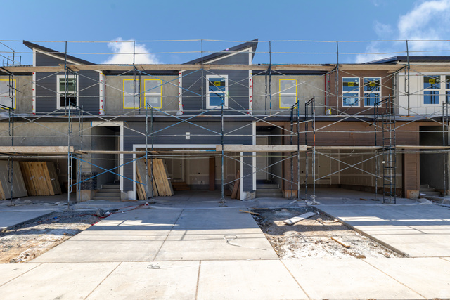 5260 S Acacia Dr #802
                     MLS #2138903