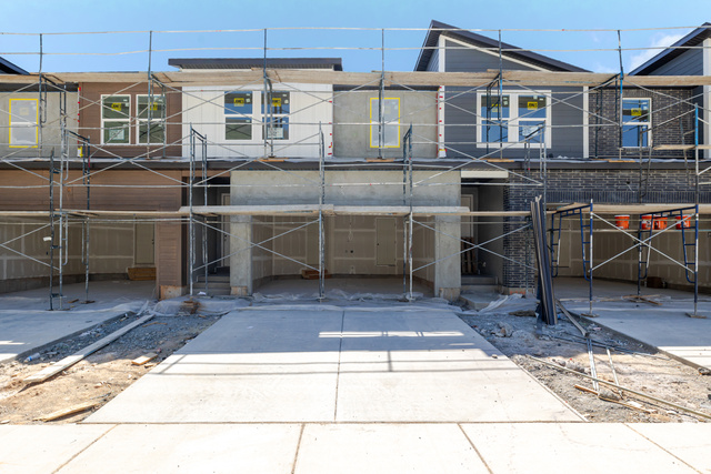 5250 S Acacia Dr #804
                     MLS #2138907
