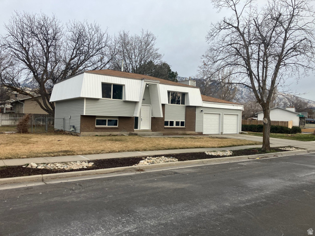 9587 S 1040 E, Sandy UT 84094