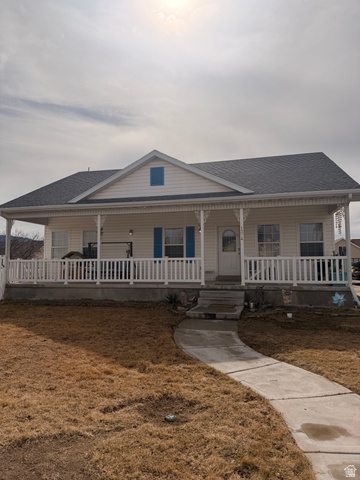 1374 E Falcon Ln
                     MLS #2139149