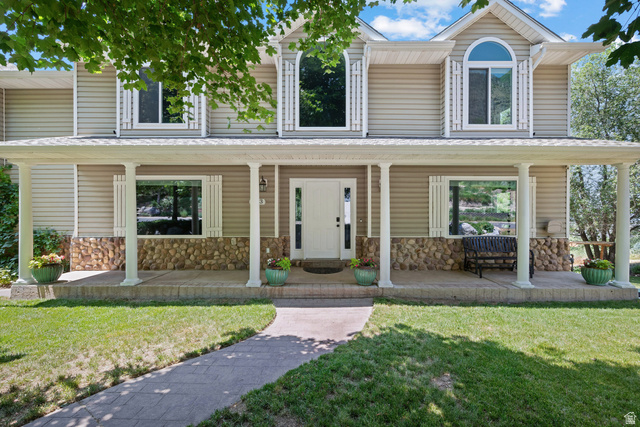 663 N 880 E
                     MLS #2139179