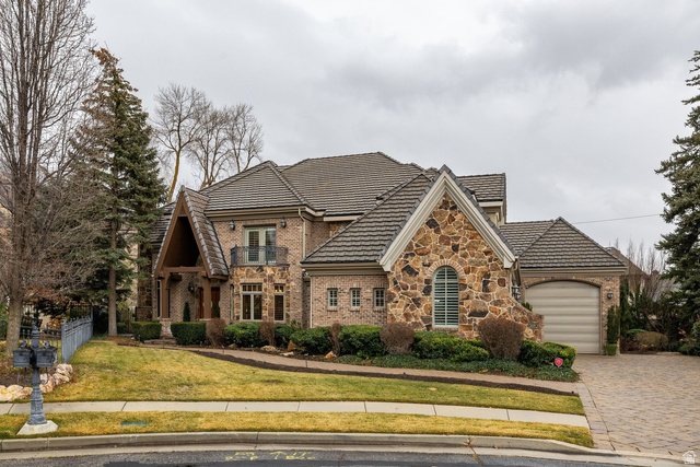 5083 S Clarenden Pl
                     MLS #2139280