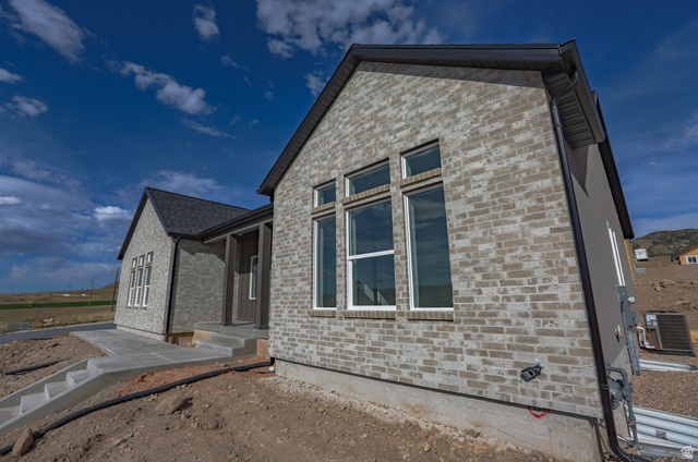 1604 N 200 E
                     MLS #2139310