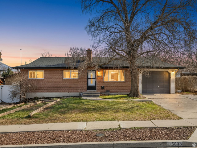 5833 S SANFORD DR ,Salt Lake City UT 84123