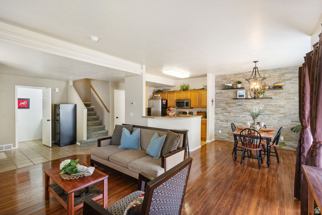 8484 S Ivy Springs
                     MLS #2139406