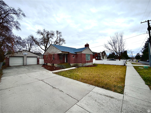 1944 E SPRING LN, Holladay UT 84117