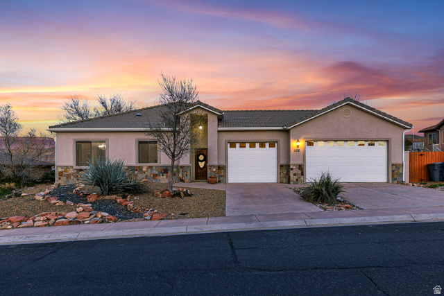 1128 N Main St
                     MLS #2139527