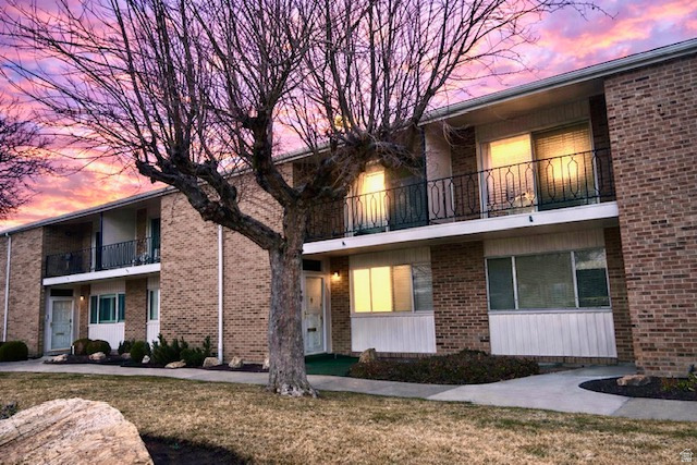 829 E Three Fountains Dr #267
                     MLS #2139565