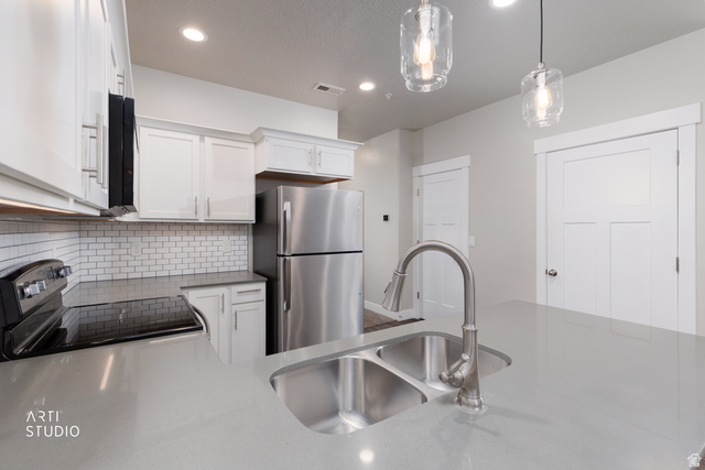 14488 S SELVIG WAY #G302, Herriman UT 84096