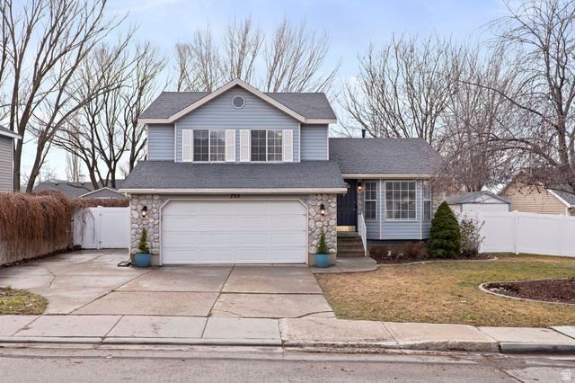 755 W 2180 N
                     MLS #2139678