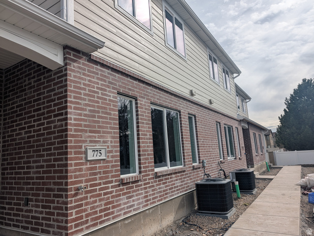 775 N Pheasantbrook Dr
                     MLS #2139773