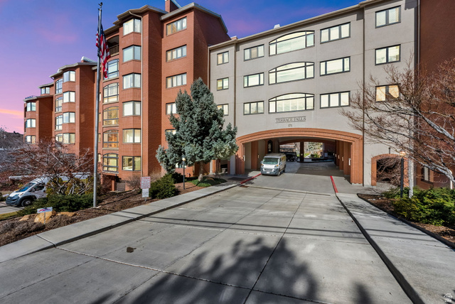 171 E Thrid Ave #201
                     MLS #2140039