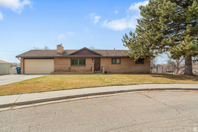 487 N 30 W
                     MLS #2140115