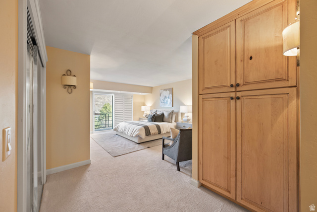 900 S Donner Way E 601