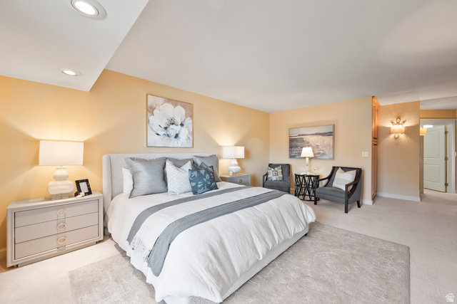 900 S Donner Way E 601