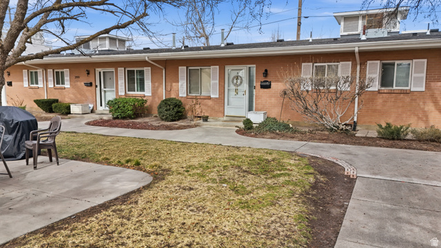 Main photo for 2199 E Carriage Ln #5