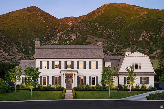 835 E Canyon Breeze Ln
                     MLS #2140388